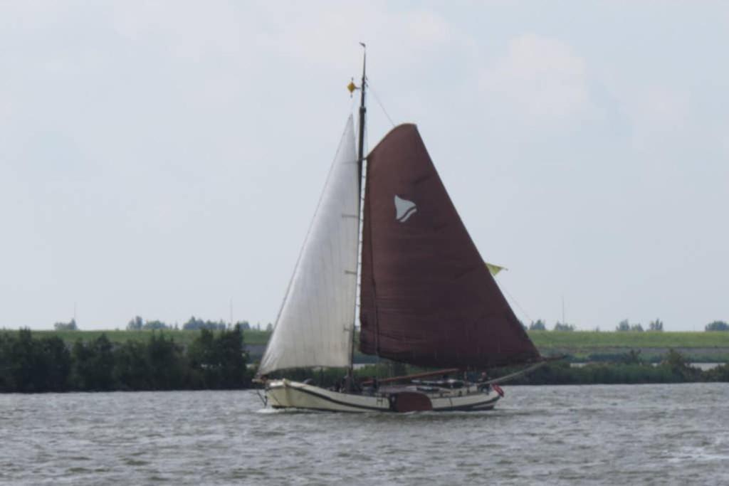 Vakantiehuisje Gaasterland Oudemirdum Friesland Nederland Luaran gambar